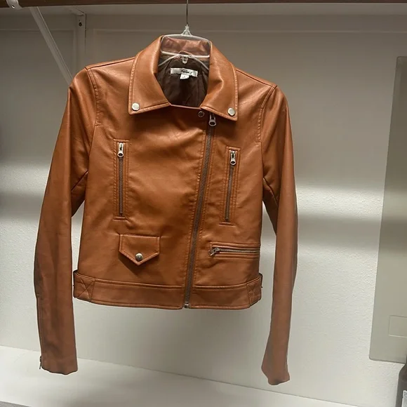 Faux leather jacket - Picture 3 of 5